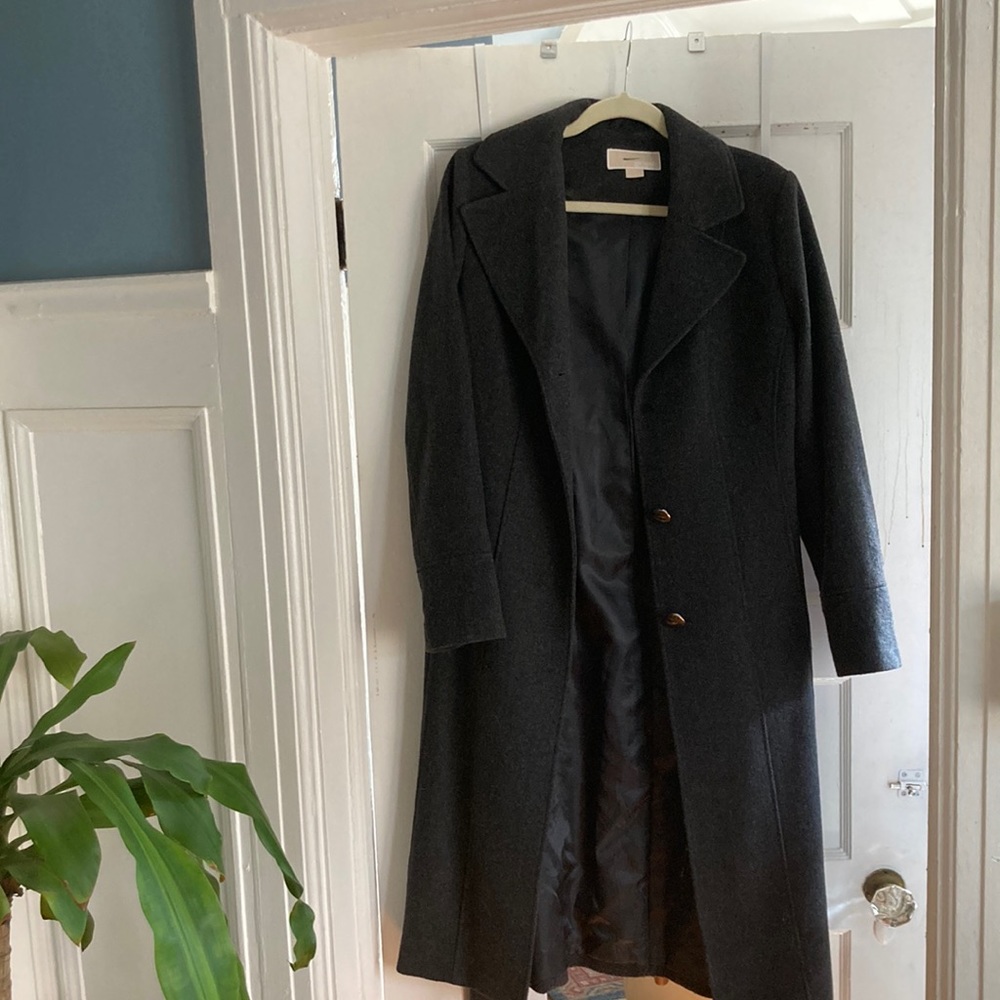 Michael kors long peacoat. Is missing the top button. Good condition otherwise.